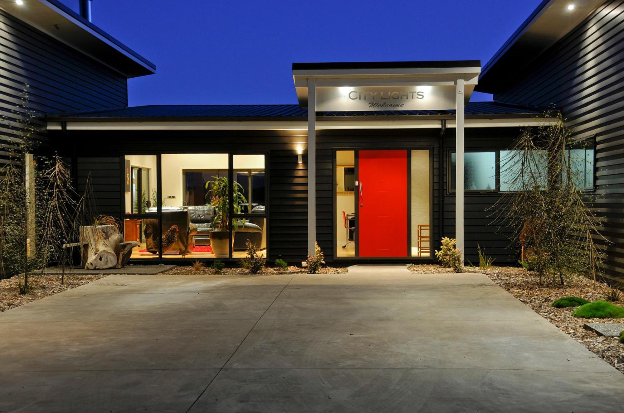 City Lights Boutique Lodge Роторуа Екстериор снимка